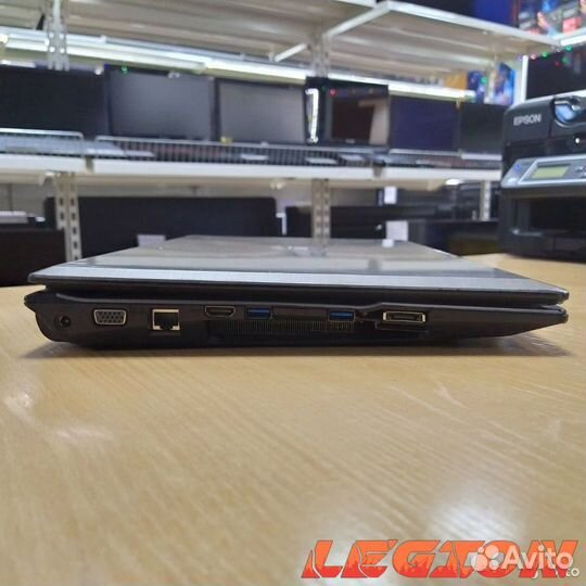 DNS W271ESQ/i3 2350/GT630/720GB/4GB/17.3