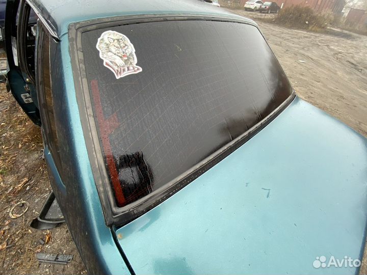 Стекло заднее ваз 2199
