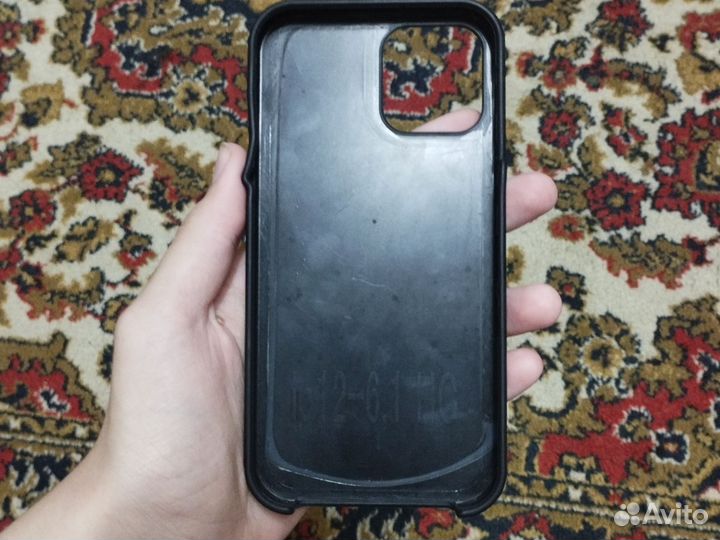 Чехол на iPhone 12