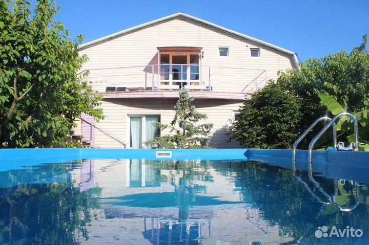 Гостевой дом с бассейном