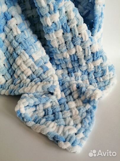 Плед детский вязаный ручной работы