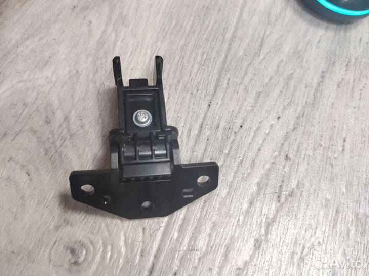 Шарнир правый LS8141005 brother L2540DNR