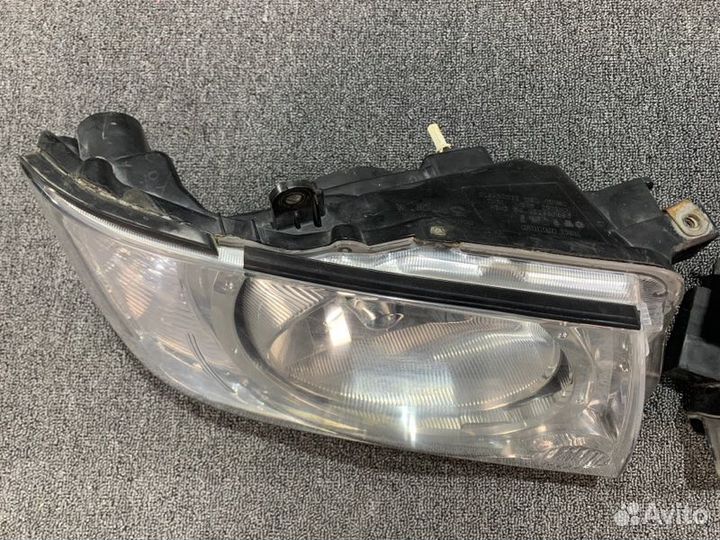 Фары передние (пара) передние Nissan Patrol Y61