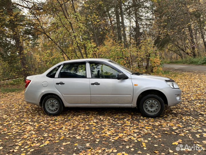 LADA Granta 1.6 МТ, 2015, 132 345 км