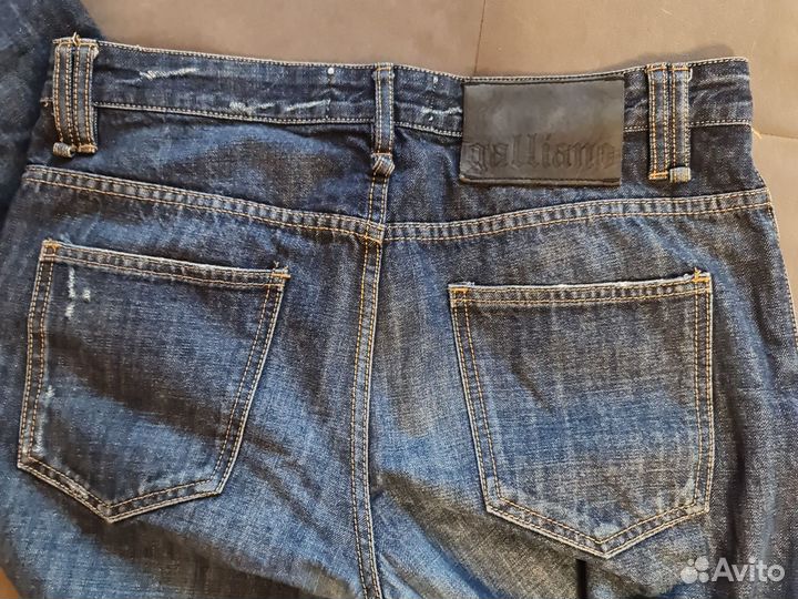 Джинсыgalliano