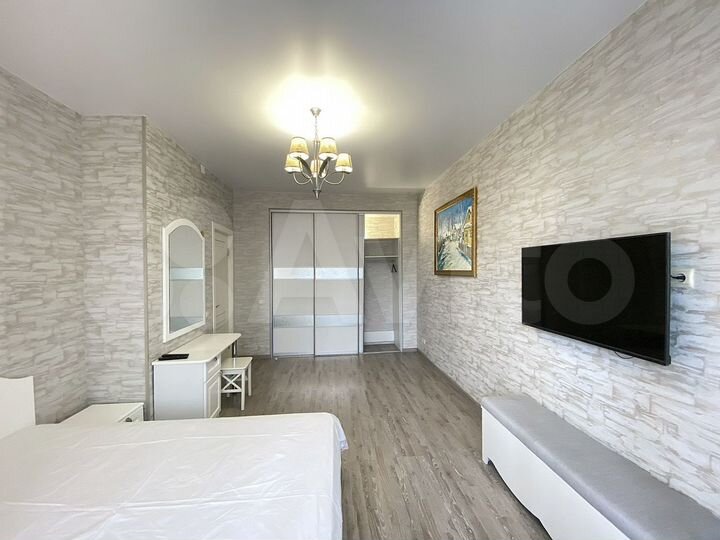 3-к. квартира, 90 м², 3/5 эт.