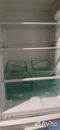 Холодильник stinol