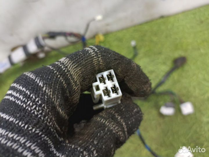 Проводка салона Nissan Almera Classic седан 1.6