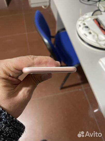 iPhone 6S, 64 ГБ