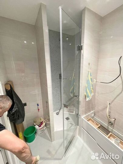 Душевая кабина из стекла