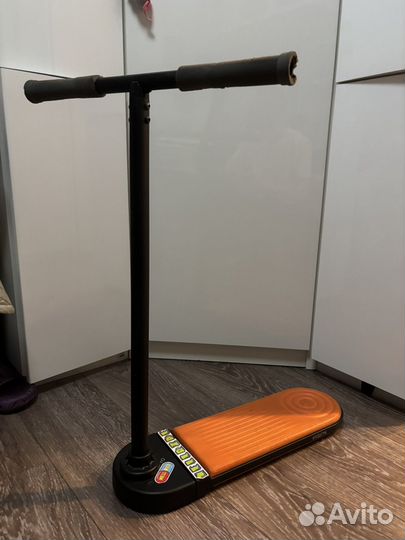 Батутный самокат ipozon