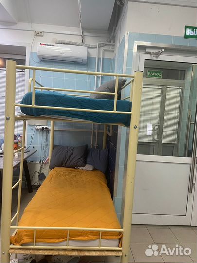 Двухярусная кровать бу