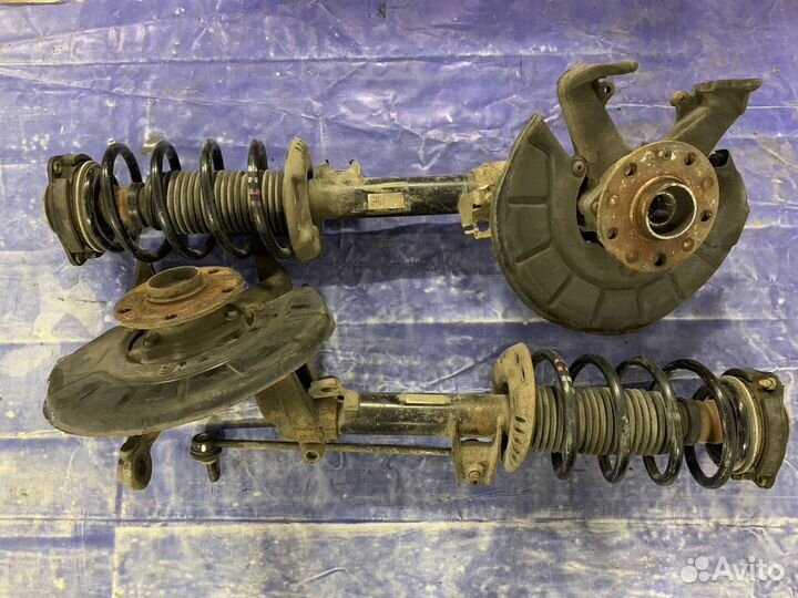 Амортизатор передний б/у Шкода Октавия Octavia A5