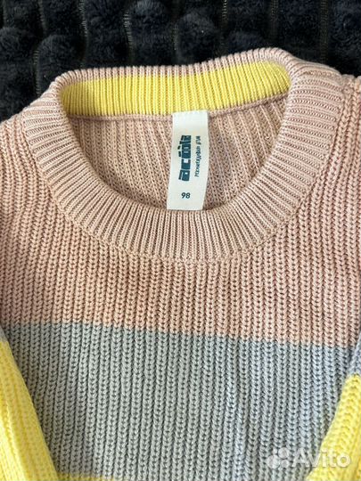 Свитер для девочки 98
