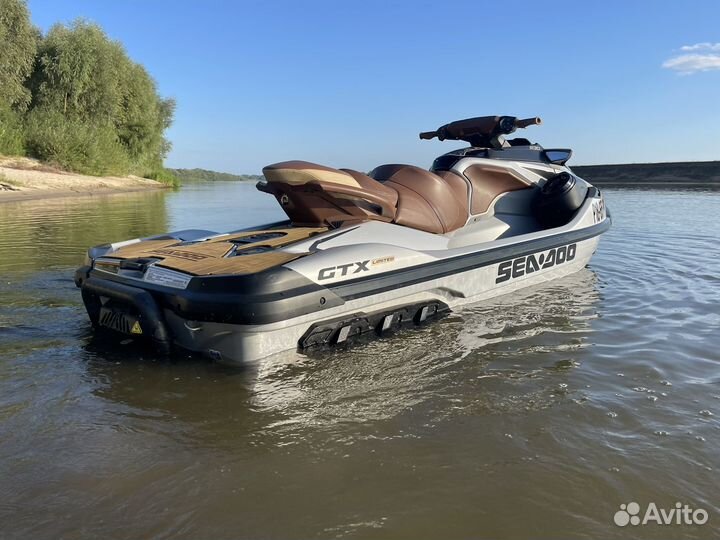 Гидроцикл BRP Sea-Doo GTX 230 Limited