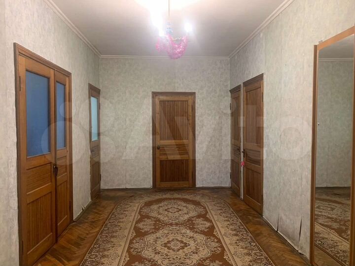 Дом 224,4 м² на участке 5,5 сот.