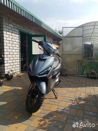 Скутер Jogger 150