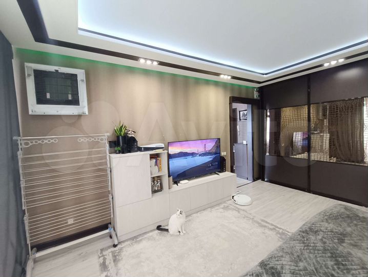 1-к. квартира, 37 м², 10/10 эт.