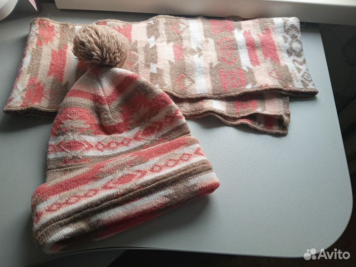 Женский шарф плюс шапка