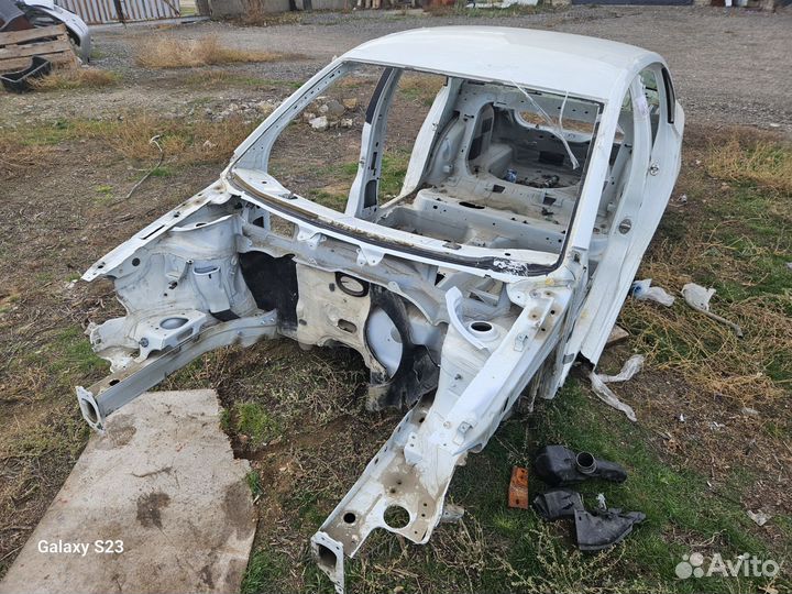 Задок с крышей Volkswagen Polo 5 V 2019 год