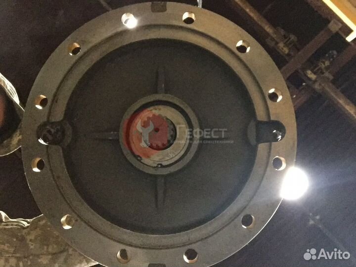 Гидромотор редуктора поворота PC200LC-8 7067G01170