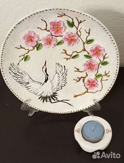 Сувенирные тарелки на подставке
