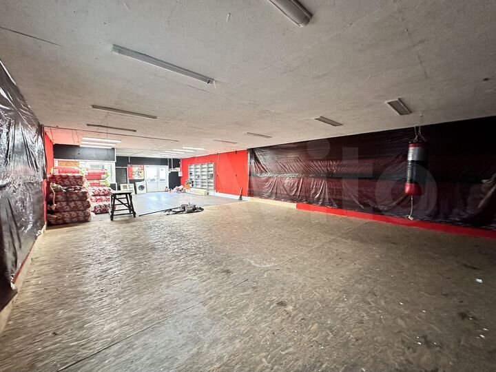 Торговая площадь, 180 м²