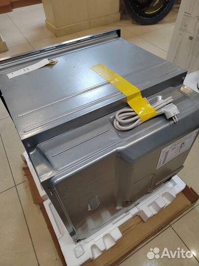 Электрический духовой шкаф Bosch Serie 6 HBG536HS0