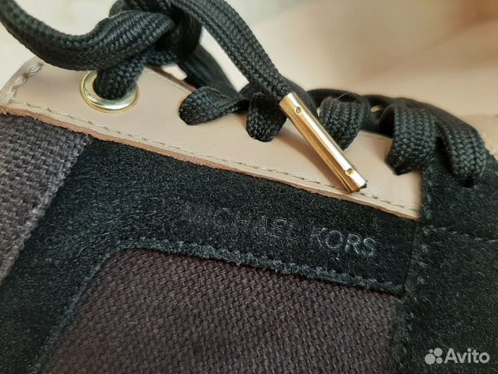 Женские кроссовки Michael Kors