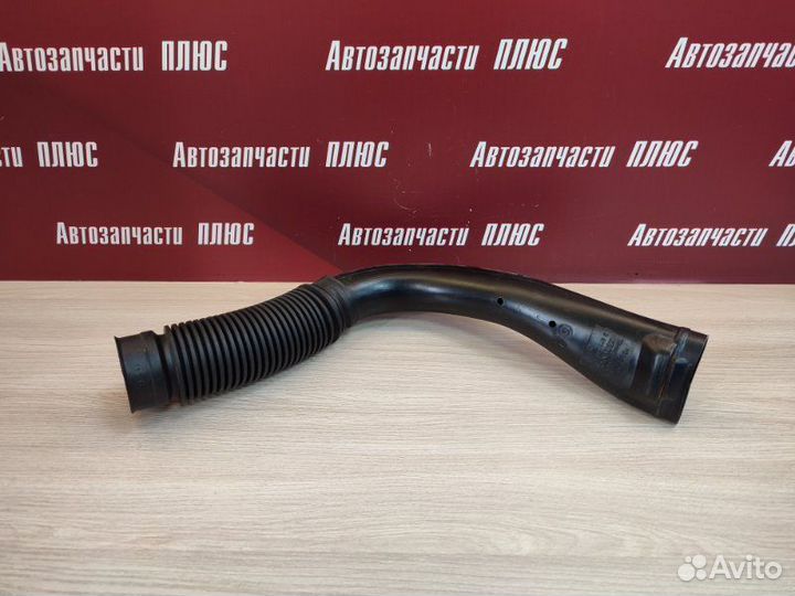 Патрубок воздушного фильтра Renault Sandero