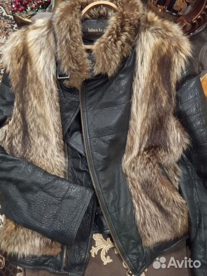 Куртка с мехом волка