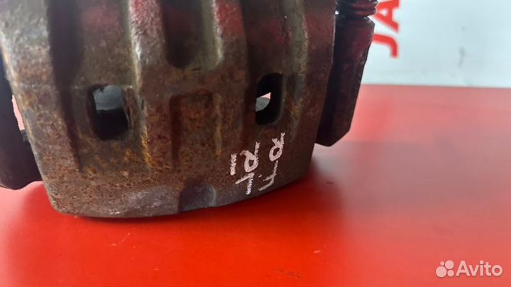 Суппорт передний левый Honda Elysion RR1 2.4 AT