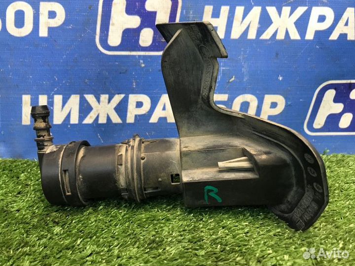 Форсунка омывателя фары правая Opel Zafira B 1.8