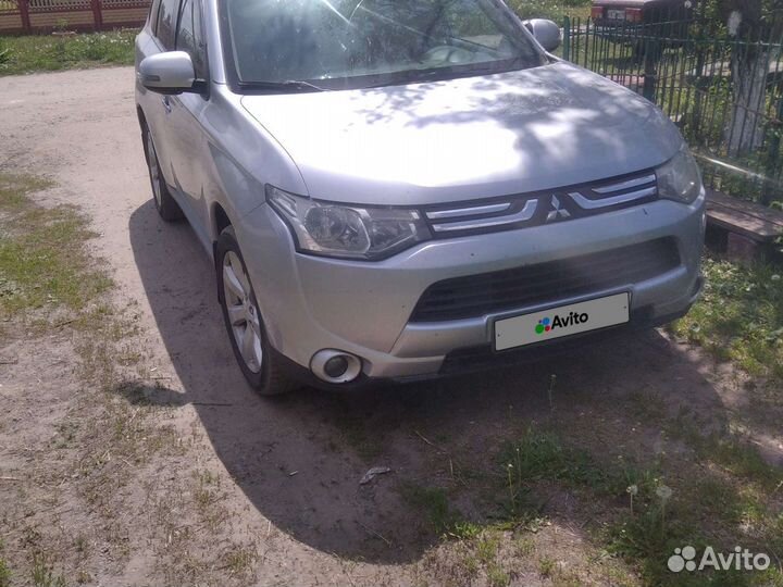 Mitsubishi Outlander 2.0 CVT, 2012, 223 000 км