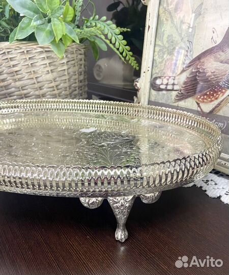 Поднос на ножках. Серебрение. Англия
