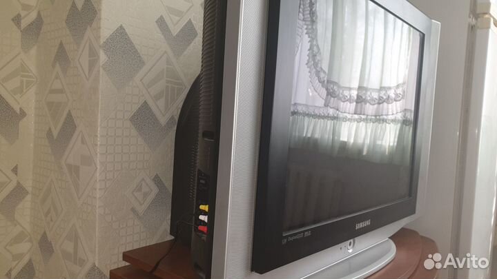 Телевизор samsung