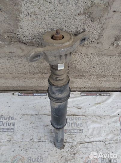 Амортизатор подвески Peugeot 308 1.6 2008