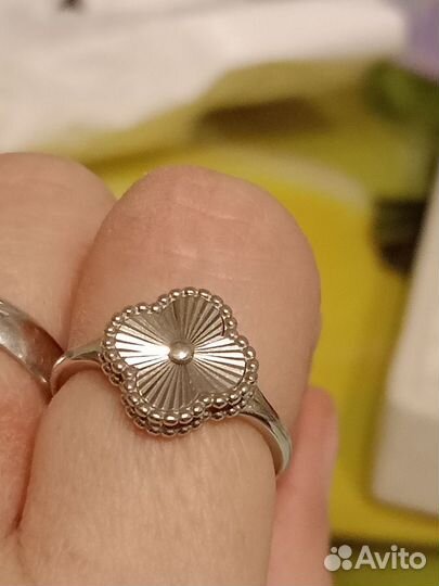 Серебряное кольцо