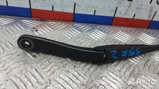 Щеткодержатель лобового стекла dacia sandero 1 (5B