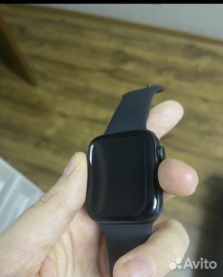 Apple Watch SE 44mm
