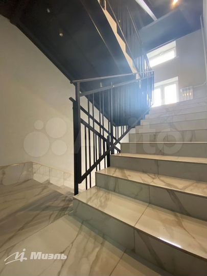 2-к. квартира, 66,9 м², 3/6 эт.