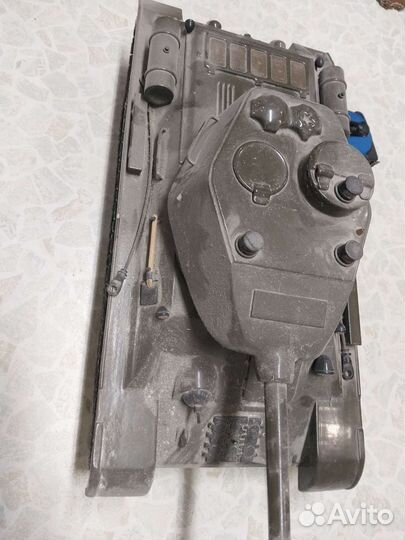 Танк сувенирный