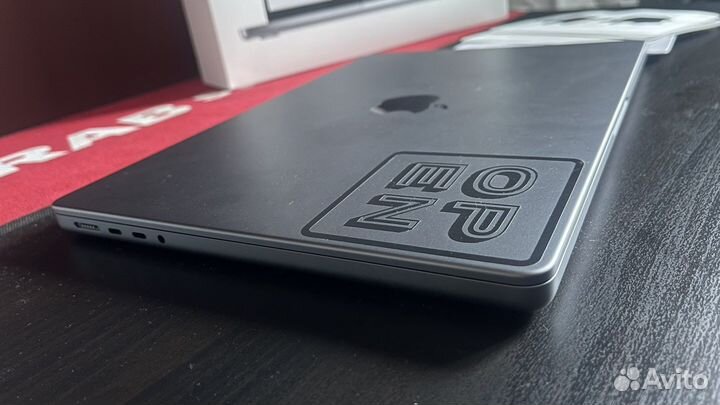 Ноутбук macbook pro 14
