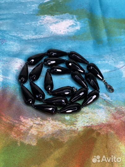 Агатовые бусы