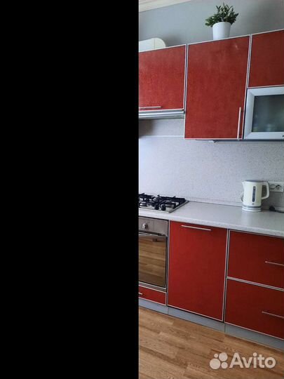 Кухонный гарнитур с техникой бу