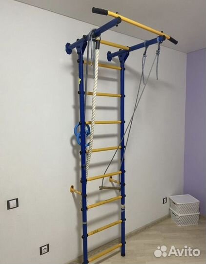 Шведская стенка с матом