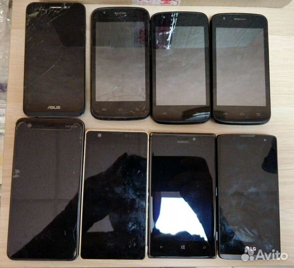 Cмартфон на детали или под восстановление