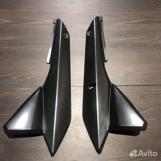 Боковой пластик для Suzuki GSF1200 Bandit 01-06