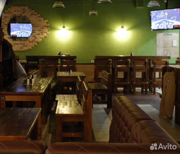 Барный стол и стулья