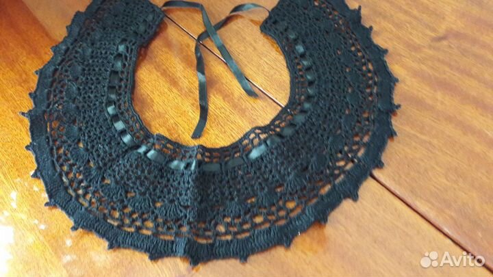 Вязаные крючком воротнички ручной работы. Цветовая